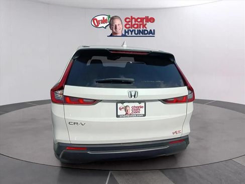 Used 2026 Honda CR-V EX image 3
