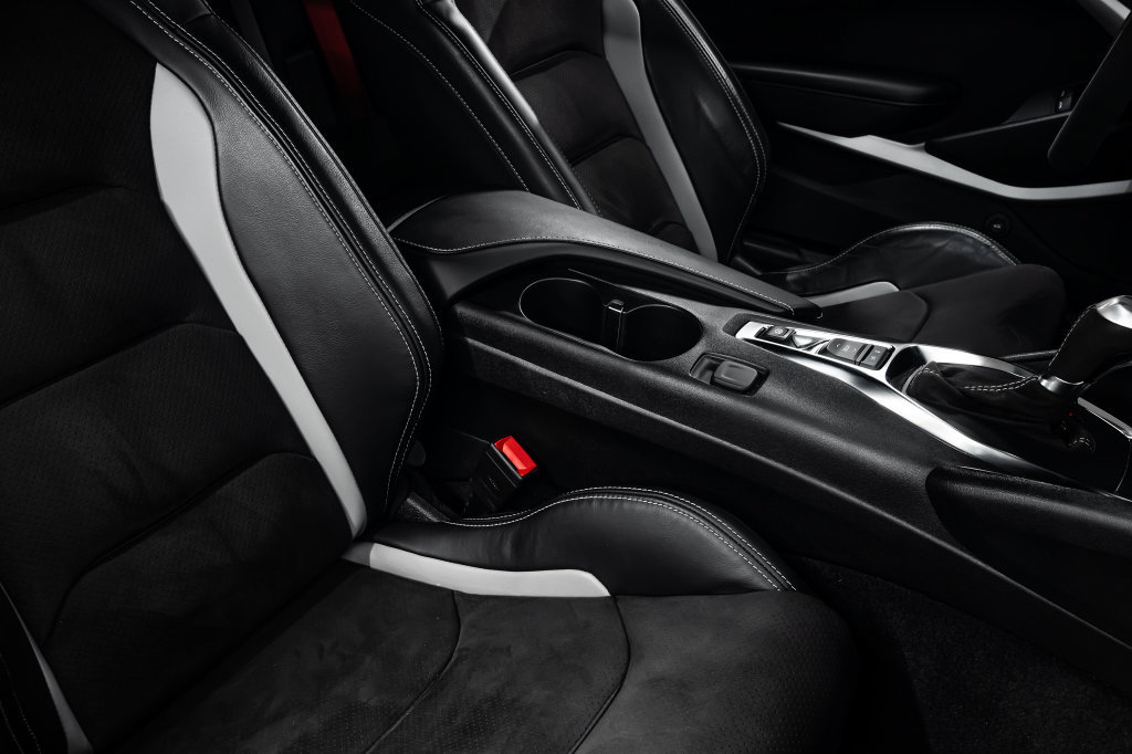 Used 2022 Chevrolet Camaro SS RWD image 32
