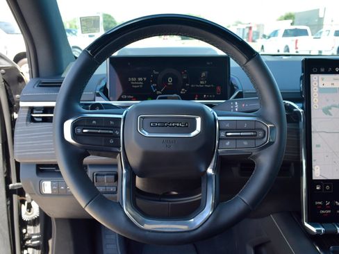 Used 2025 GMC Sierra EV Denali AWD/4WD image 6