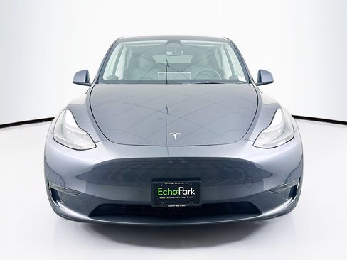 Used 2023 Tesla Model Y Long Range AWD/4WD image 2
