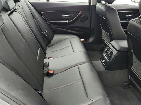 Used 2017 BMW 320i 320i Sedan with Premium and Dr image 24