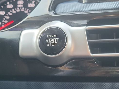 Used 2022 Kia Seltos S FWD image 44