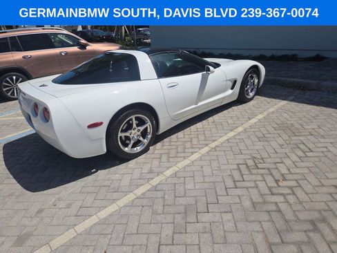 Used 2004 Chevrolet Corvette Coupe image 20