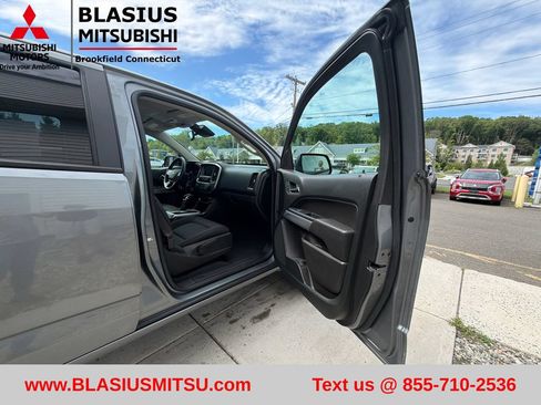 Used 2022 Chevrolet Colorado LT w/ Safety Package AWD/4WD image 53