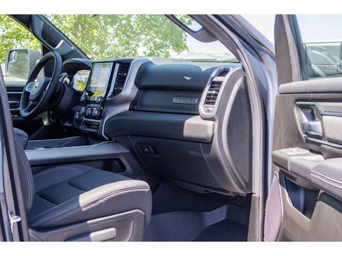 Used 2025 RAM 1500 Big Horn AWD/4WD image 11