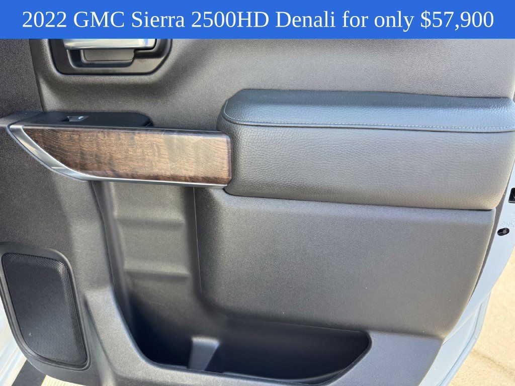 Used 2022 GMC Sierra 2500 Denali w/ Denali Ultimate Package AWD/4WD image 14