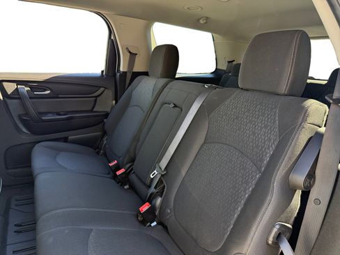 Used 2016 GMC Acadia SLE image 13