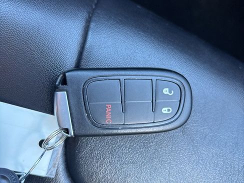 Used 2019 Jeep Cherokee Latitude Plus image 51