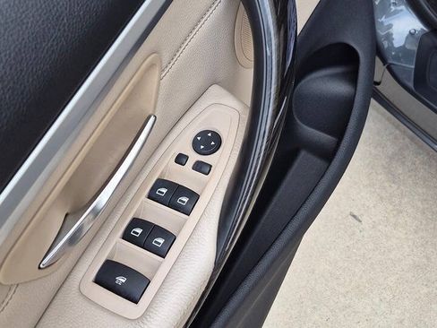 Used 2014 BMW 428i Convertible RWD image 25
