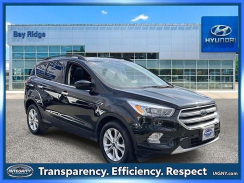 Used 2018 Ford Escape SEL image 1