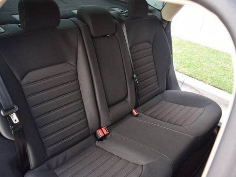 Used 2020 Ford Fusion SE FWD image 47