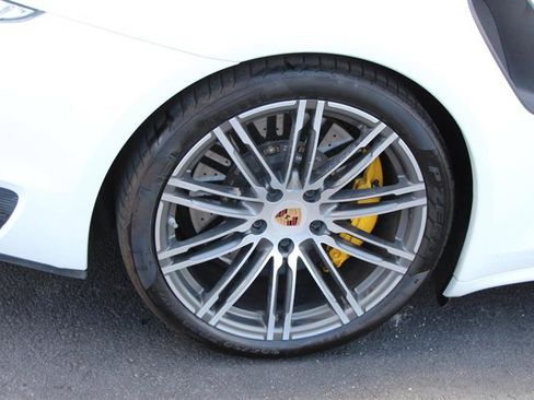 Used 2015 Porsche 911 Turbo S AWD/4WD image 40
