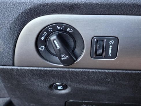 Used 2020 Dodge Durango SXT image 25