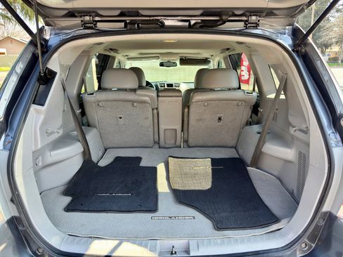 Used 2012 Toyota Highlander SE w/ Tow Pkg image 13