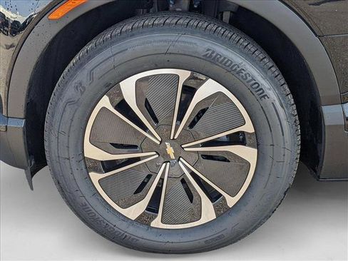 New 2025 Chevrolet Blazer EV LT image 9