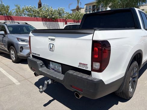 Used 2023 Honda Ridgeline Sport image 4