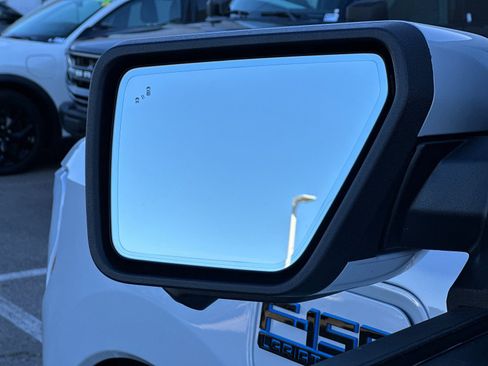 New 2025 Ford F150 Lightning Lariat image 32