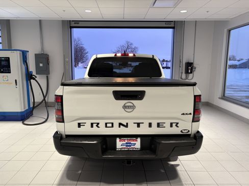Used 2024 Nissan Frontier S w/ Technology Package image 4