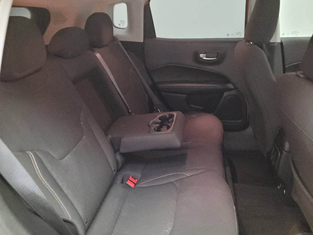 Used 2018 Jeep Compass Sport w/ Tech Group FWD image 19