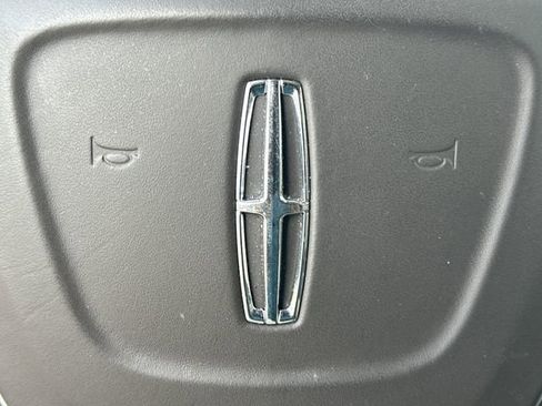 Used 2023 Lincoln Navigator Reserve RWD image 29