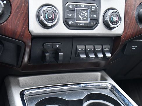 Used 2016 Ford F250 Lariat w/ Lariat Ultimate Package image 30