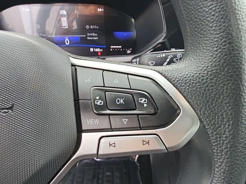 Certified 2022 Volkswagen Taos S image 17