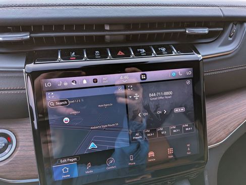 Used 2024 Jeep Grand Cherokee L Summit w/ High Altitude Package image 19