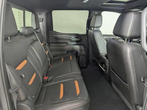 Used 2022 GMC Sierra 1500 AT4 w/ AT4 Premium Package AWD/4WD image 19