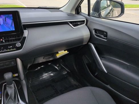 Certified 2023 Toyota Corolla Cross LE FWD image 17