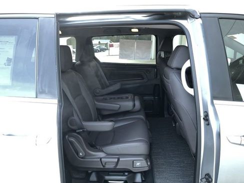 Certified 2024 Honda Odyssey Touring image 30