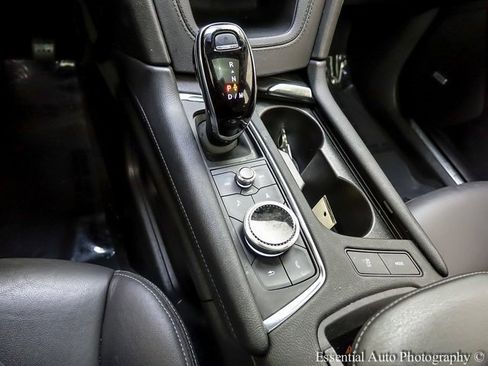 Certified 2025 Cadillac XT5 Premium Luxury image 18