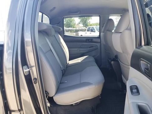 Used 2013 Toyota Tacoma 4x4 Double Cab w/ TRD Sport Pkg image 17