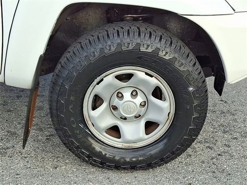 Used 2015 Toyota Tacoma 4x4 Access Cab V6 image 8