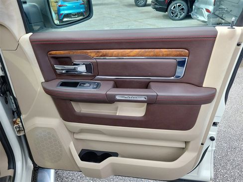 Used 2018 RAM 1500 Laramie Longhorn w/ Longhorn Southfork Package image 46