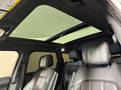 Used 2019 Land Rover Range Rover Sport HSE image 27