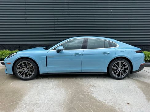 Certified 2026 Porsche Panamera 4 E-Hybrid AWD/4WD image 2