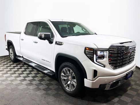 Used 2022 GMC Sierra 1500 Denali image 1