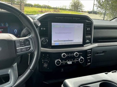 Used 2024 Ford F150 XLT w/ Tow/Haul Package image 4