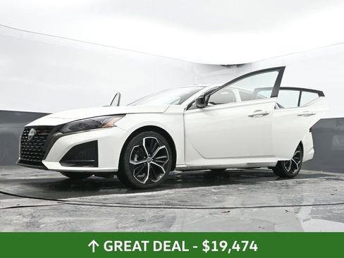 Used 2024 Nissan Altima 2.5 SR image 63