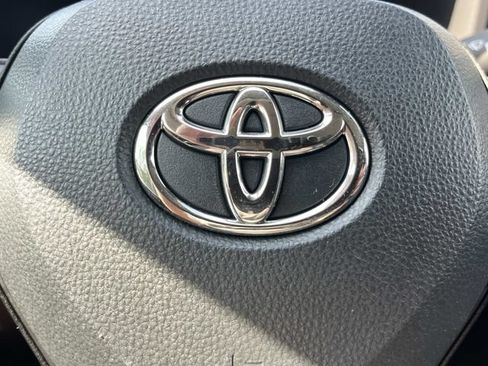 Used 2024 Toyota RAV4 XLE FWD image 70