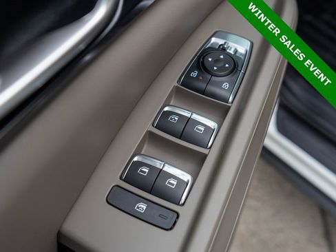 New 2026 Kia Carnival LX image 18