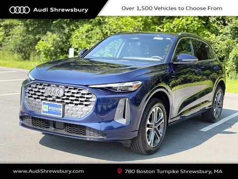 Used 2025 Audi Q5 Premium w/ Convenience Package AWD/4WD image 1