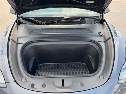 Used 2022 Tesla Model Y Performance AWD/4WD image 17