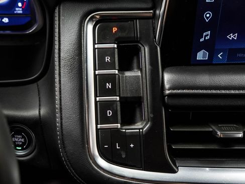 Used 2024 Chevrolet Tahoe LT RWD image 29