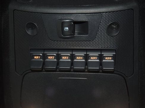 Used 2022 Ford F450 Platinum w/ FX4 Off-Road Package image 54