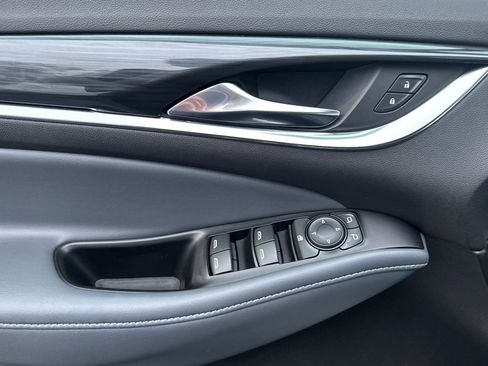 Certified 2023 Buick Enclave Essence image 10