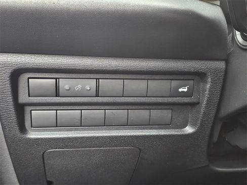 Used 2022 Mitsubishi Outlander SE image 18