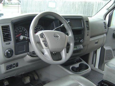 Used 2020 Nissan NV 2500 S w/ Vinyl Seat Package image 11