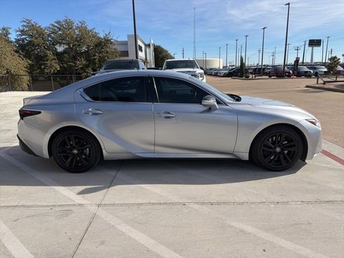 Used 2021 Lexus IS 300 image 4