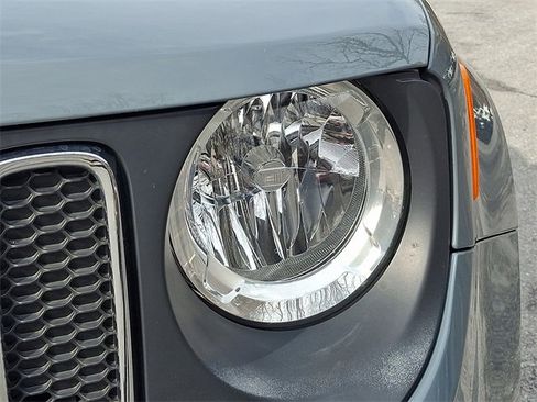 Used 2018 Jeep Renegade Sport w/ Power & Air Group image 11